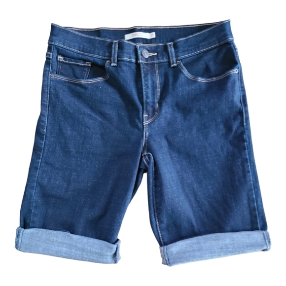 Levi's Classic Bermuda Jean Shorts in Dark Wash - Size 27 - Picture 4 of 13